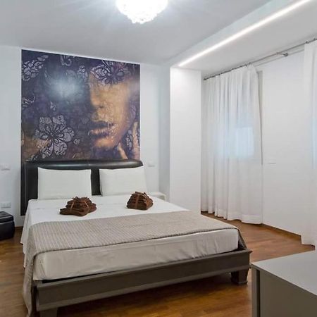 Central Stema Luxury Misano Adriatico Exterior foto